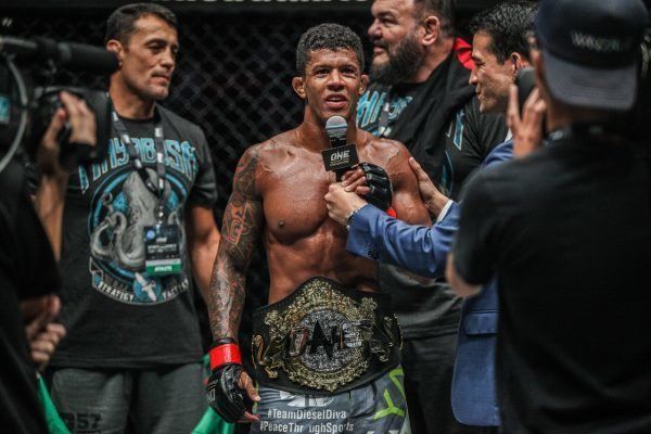 Adriano Moraes IMG_8309 600x400