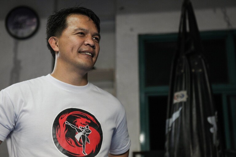 Mark Sangiao ADUX0335e web 768x512