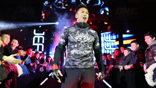jeff_huang walkout 1 600x338