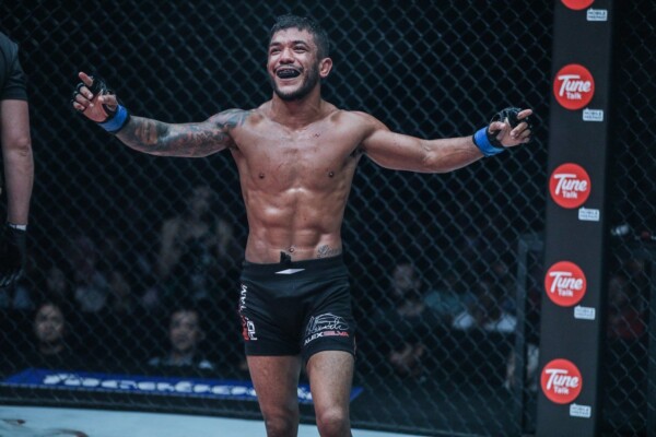 Alex Silva ADUX6534 600x400