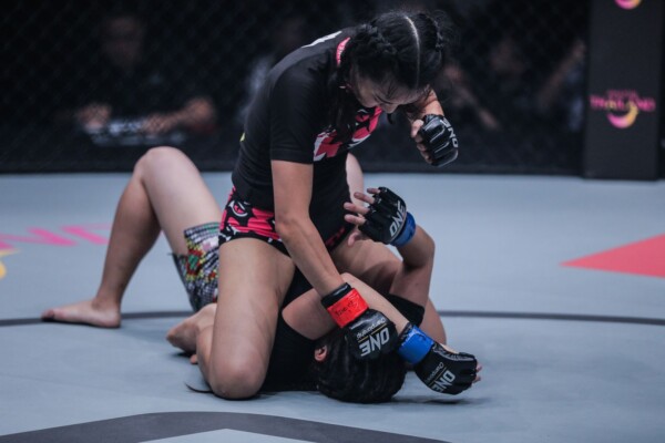Rika Ishige vs Audreylaura Boniface ADUX0195 600x400