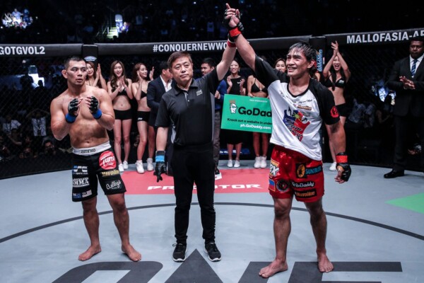 Eduard Folayang Retains ONE Lightweight World Championship