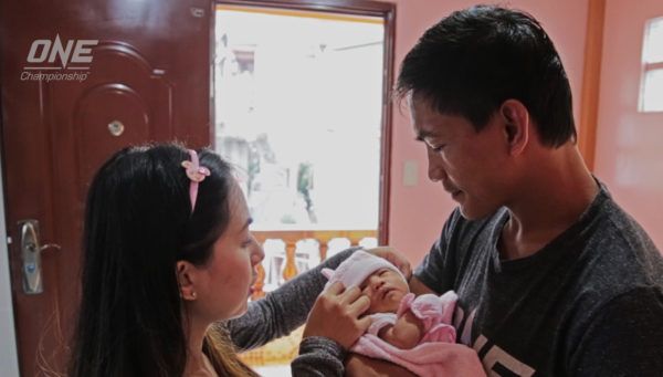 Folayang Family 600x341