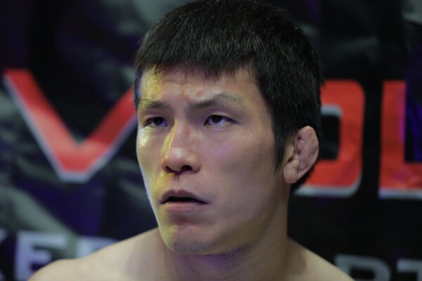 Shinya Aoki ADUX4578 e1494840324596 600x400
