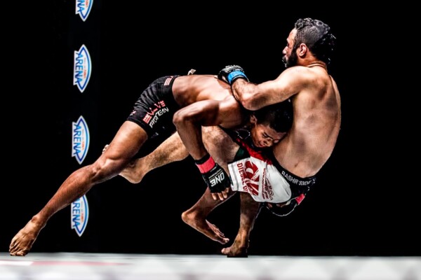 Amir Khan IMG_2976 600x400