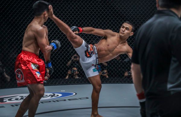 Kairat Akhmetov Scores Split Decision Victory Over Geje Eustaquio