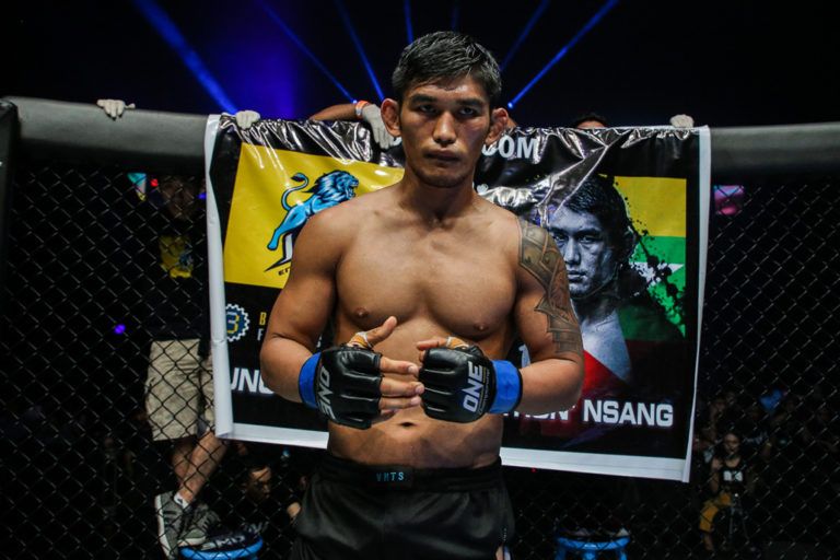 Aung La N Sang IMG_8583 768x512
