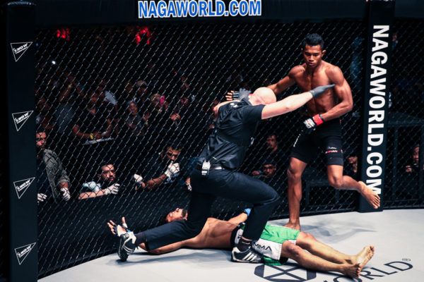 Amir Khan CTT_1930 600x400