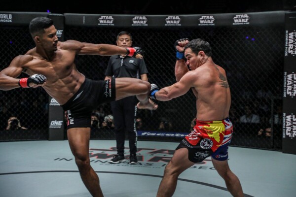 Amir Khan SGDC5213 600x400