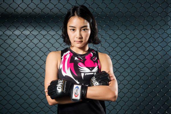 Rika Ishige DSC_50321 600x400