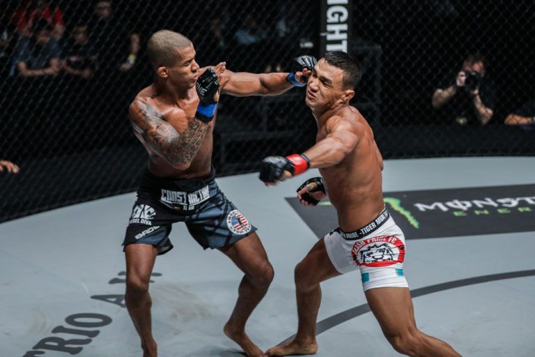 Adriano Moraes ADUX2853 768x512