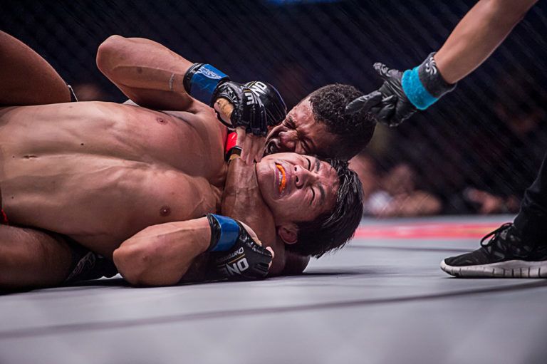 Adriano Moraes submits Team Lakay's Danny Kingad in Manila.