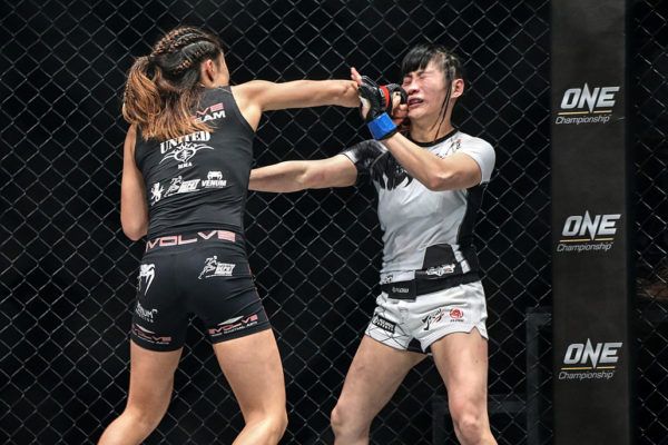 Angela Lee 09_07 DW_2595 600x400