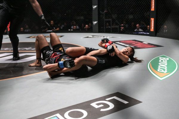 Angela Lee IMG_2409 600x400
