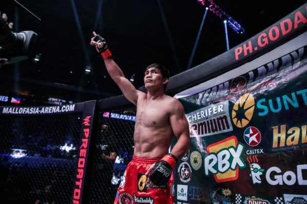 Eduard Folayang IMG_1161 600x400