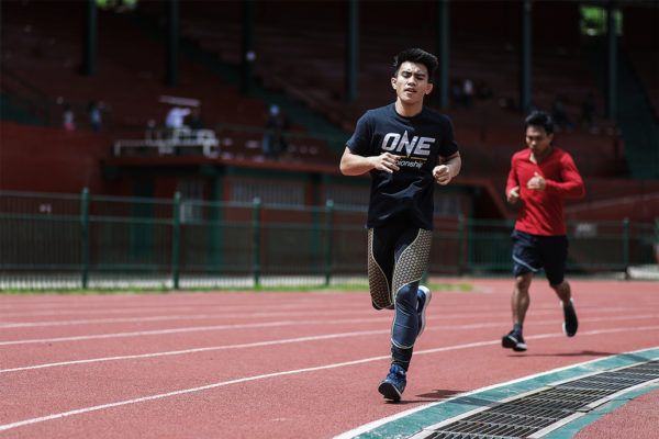 Joshua Pacio ADUX9143e web 600x400