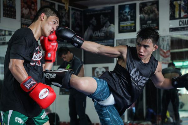 Joshua Pacio and Danny Kingad train at Team Lakay