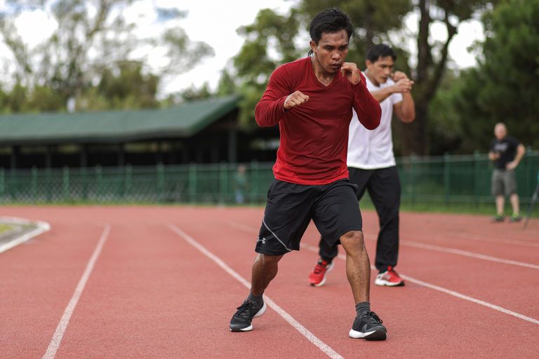 Kevin Beingon trains with Eduard Folayang in Baguio City