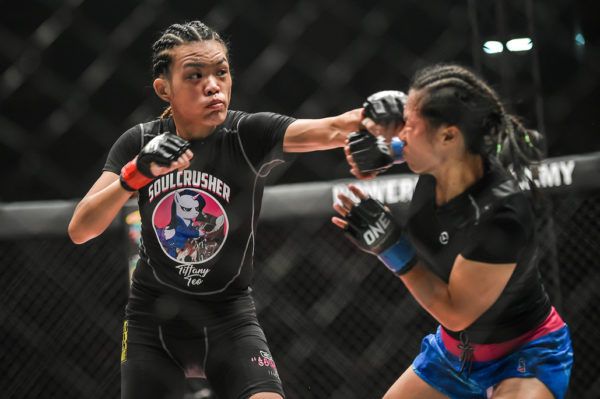 Tiffany Teo One FC KL 2017 Fights 82 600x399