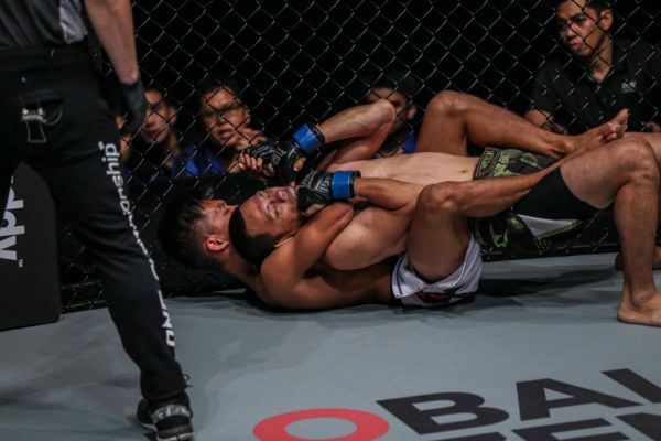 Adrian Matheis 171209 BKK DA 0698 600x400