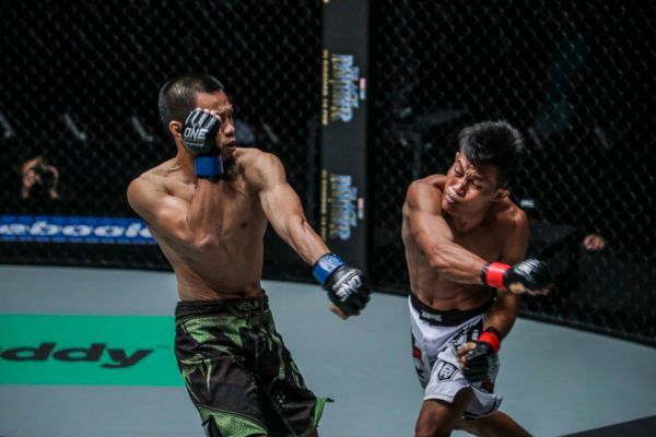 Adrian Matheis 171209 BKK DA 4248 600x400