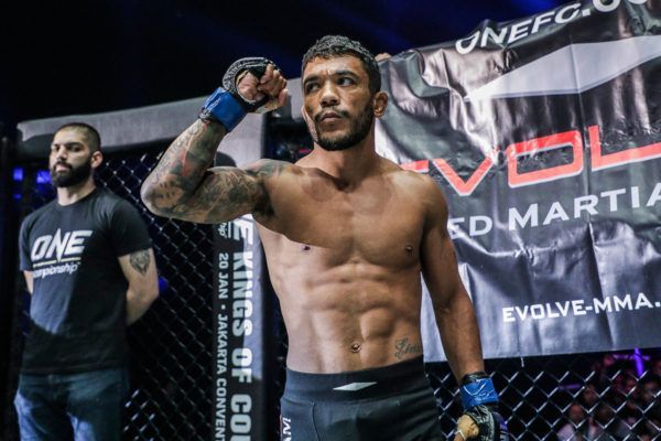 Alex Silva SGDC3072 600x400