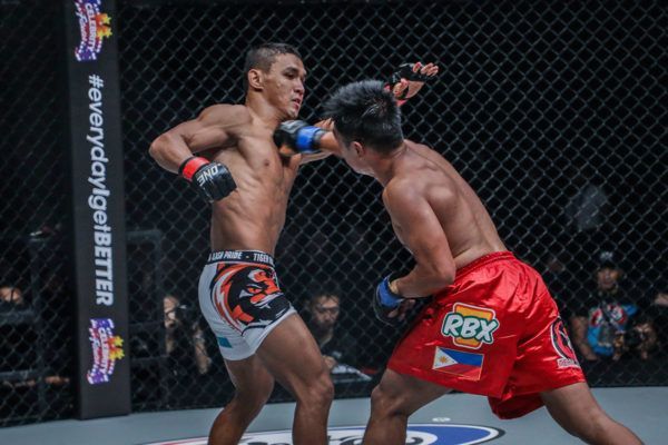 Kairat Akhmetov ADUX8695 600x400