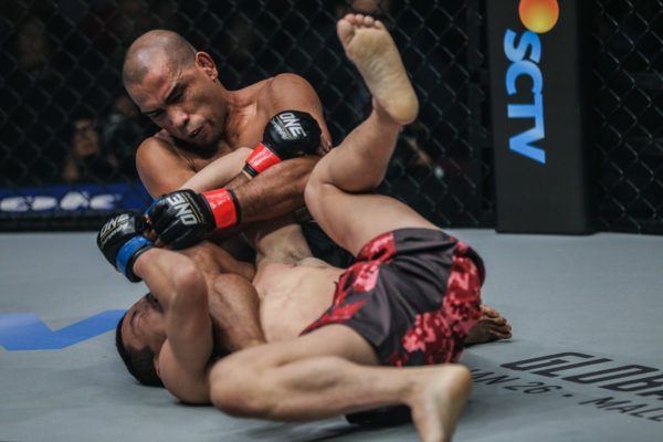 Filipino MMA star Rene Catalan goes for an armbar