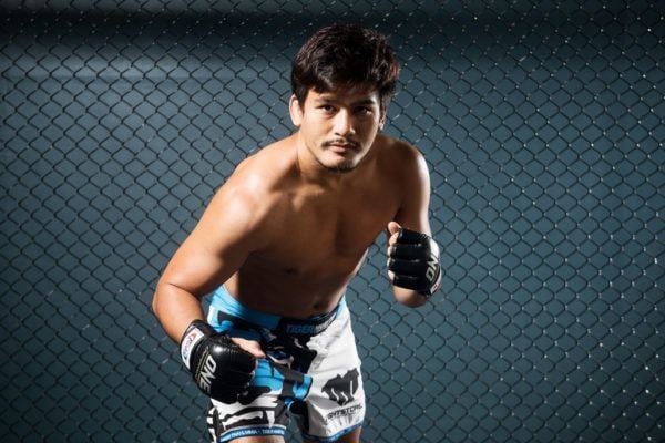 Shannon Wiratchai DSC_5038 600x400