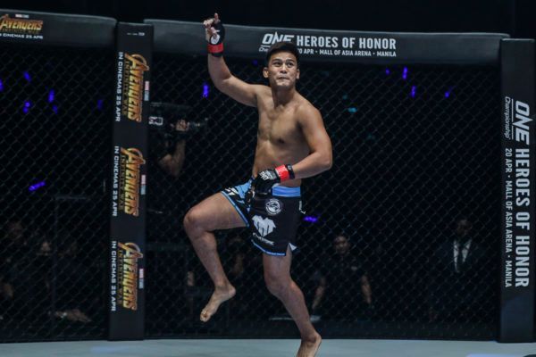 Thai mixed martial arts pioneer Shannon Wiratchai jumps around