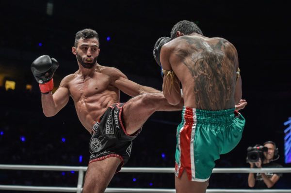 Giorgio Petrosyan Comes Out Guns Blazing, Decisions Jo Nattawut