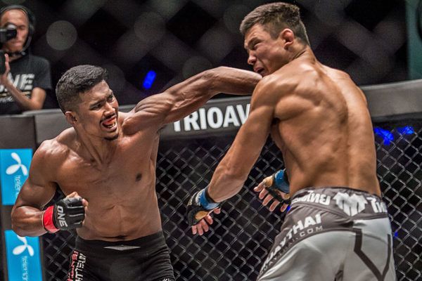 Amir Khan Yangon Fights Feb 2018 7 600x400