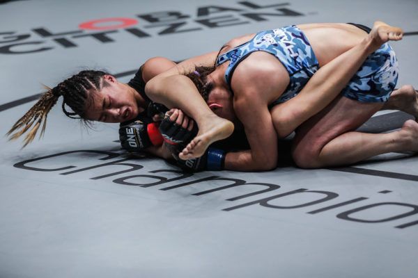 Angela Lee IMGL9125 600x400