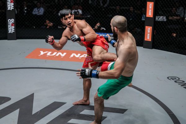 Eduard Folayang Stands Triumphant At ONE: UNSTOPPABLE DREAMS