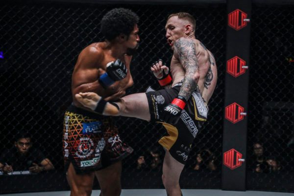 Elliot Compton IMGL9927 600x400