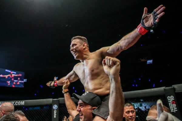 Renzo Gracie Submits Yuki Kondo In Legends Showdown