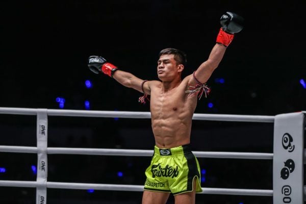 Saemapetch Fairtex IMG_1960 600x400