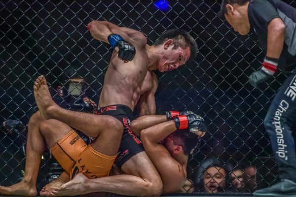 Shinya Aoki Becomes First Person To Finish Shannon Wiratchai