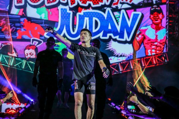 Shinya Aoki DC 7482 600x400