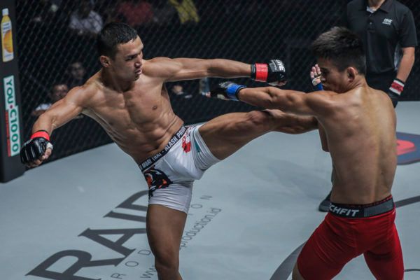 Kairat Akhmetov DC 0379 600x400