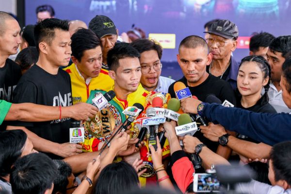 iran_diaz_srisaket_sor_rungvisai_4 600x400
