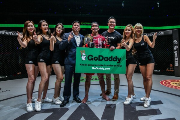 Eduard Folayang SMA_2469 600x400