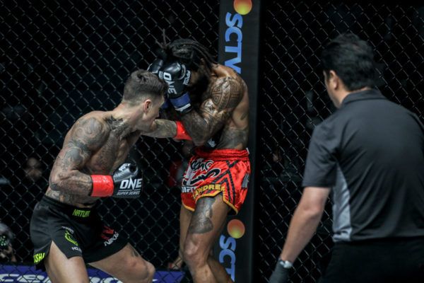 Nieky Holzken IMGL9249 600x400