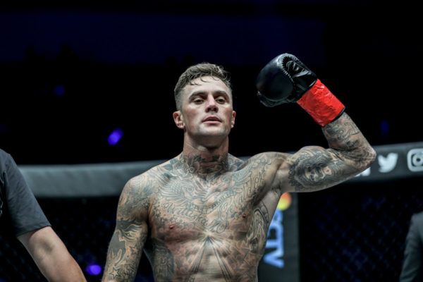 Nieky Holzken IMGL9287 600x400