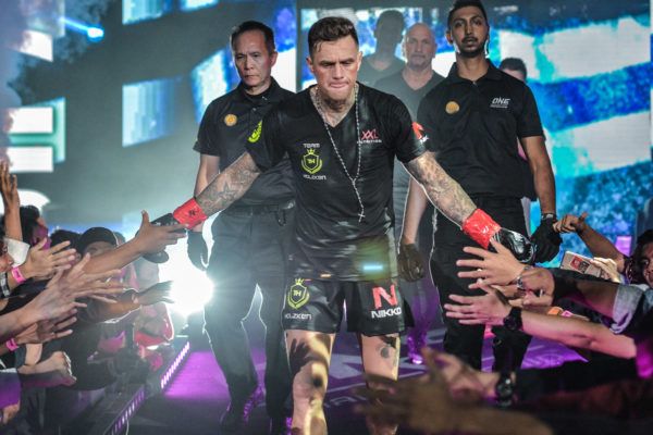 Nieky Holzken YK4_5518 600x400