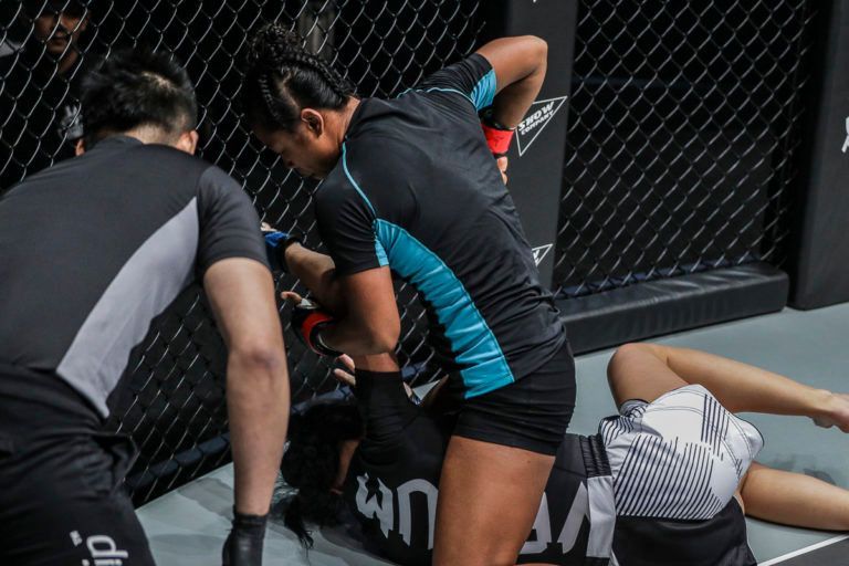 Cambodian-American flyweight Sovannahry Em gets the TKO victory in her ONE debut