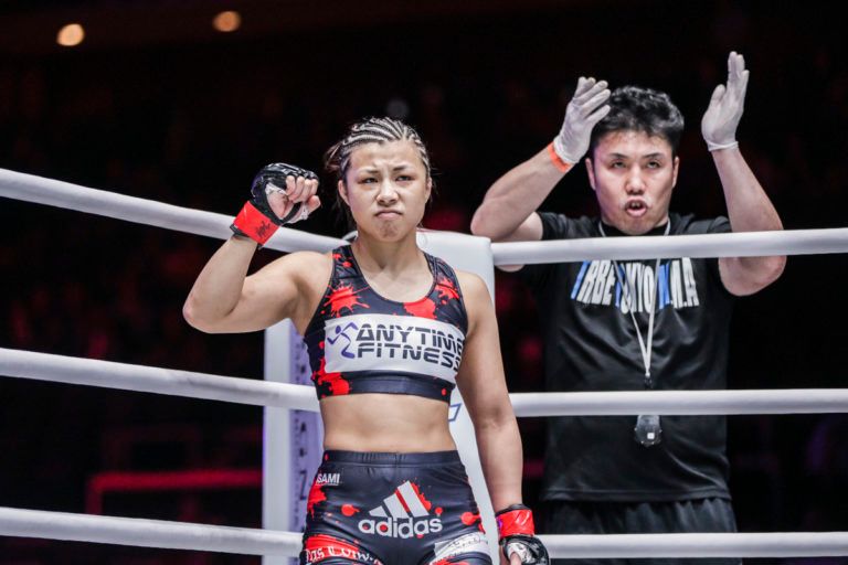 Ryo Chonan coaches Ayaka Miura