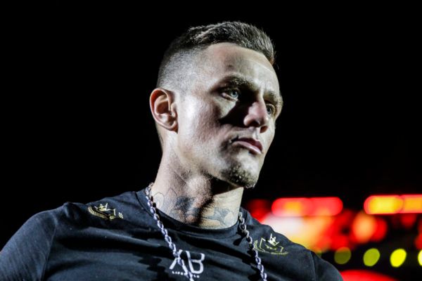 Nieky Holzken DUX 1054 600x400