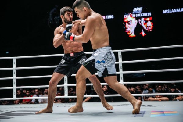 Saygid Guseyn Arslanaliev 190222SG DW 1873 600x400