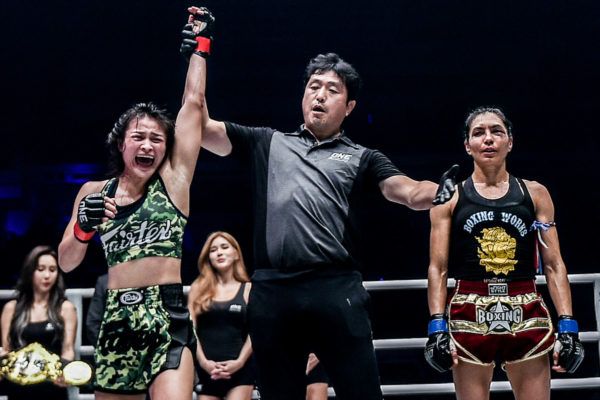 Stamp Fairtex celebrates her win against Janet Todd